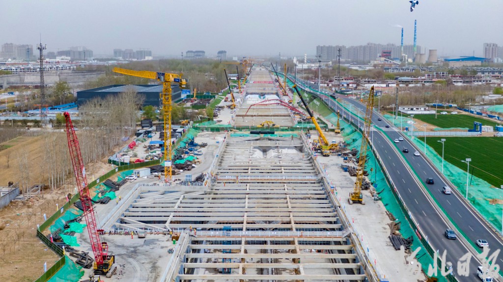 河北石家莊復(fù)興大街市政化改造工程有序推進